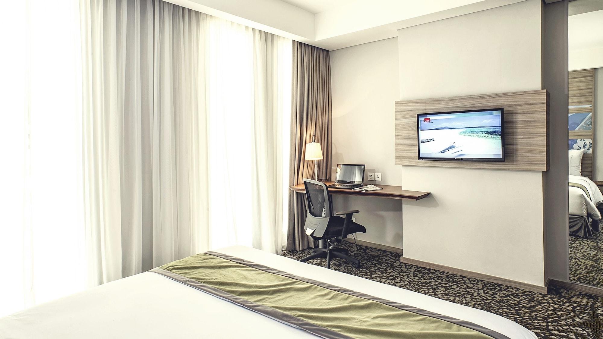 Hotel Grandhika Iskandarsyah Jakarta Kültér fotó