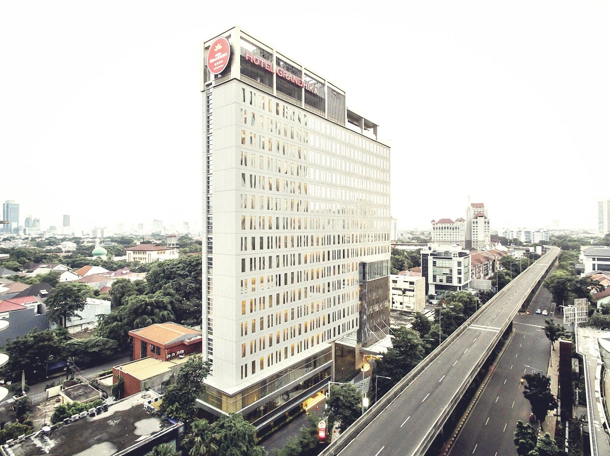 Hotel Grandhika Iskandarsyah Jakarta Kültér fotó