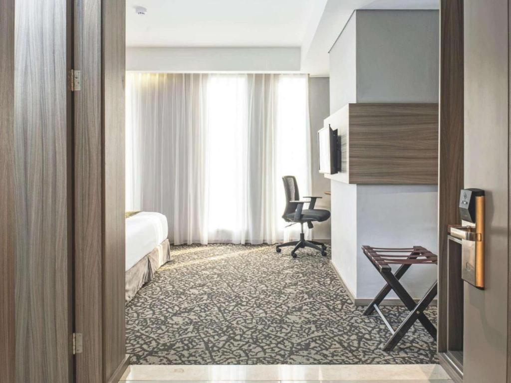 Hotel Grandhika Iskandarsyah Jakarta Kültér fotó