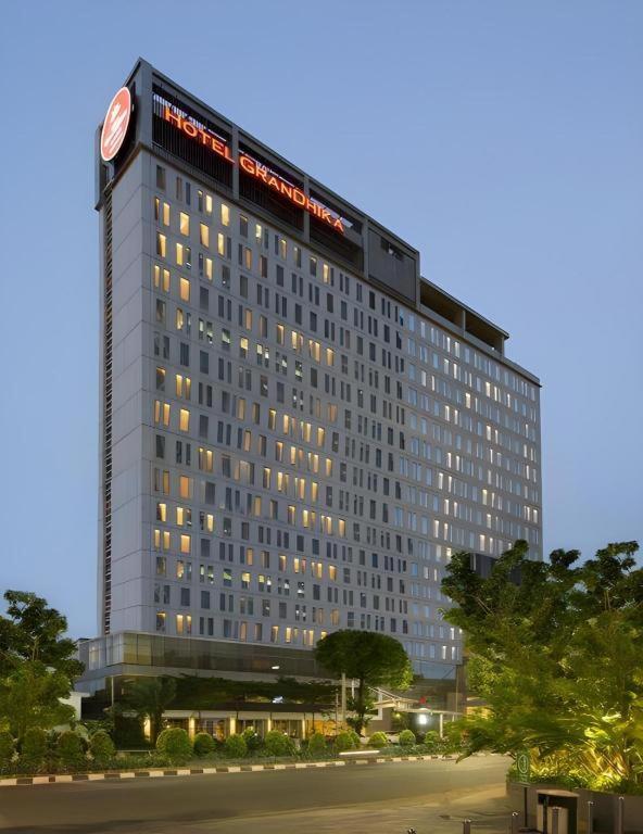 Hotel Grandhika Iskandarsyah Jakarta Kültér fotó