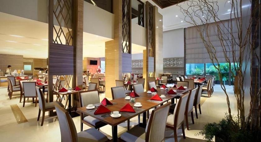 Hotel Grandhika Iskandarsyah Jakarta Kültér fotó